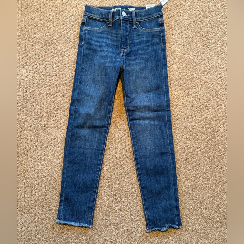 NWT. Old Navy girls jeans. Size 7
